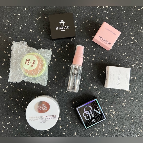 7 PCE MAKEUP/BEAUTY BUNDLE - Picture 2 of 14